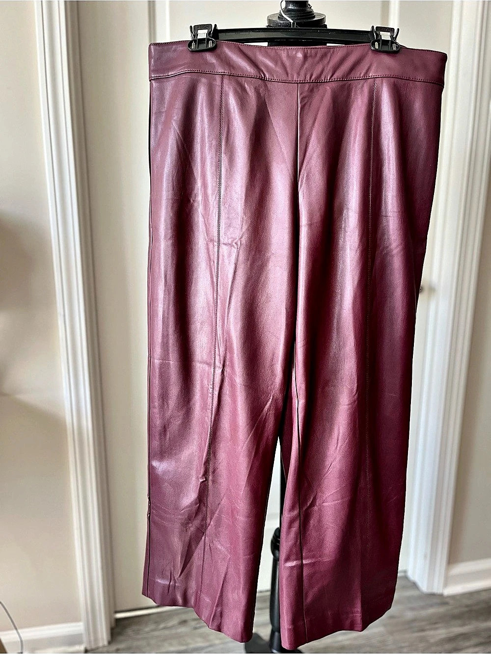 Ann Taylor Faux Leather Cropped Leg Pants in Wine Size 12